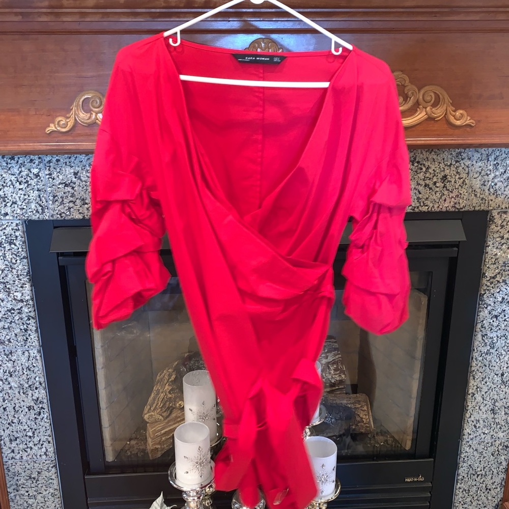 Zara Women’s Red Tie Dress Size 4